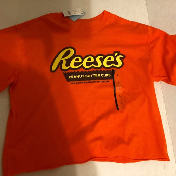Tops - Reese’s Peanut Butter Crop Top size large short sleeve